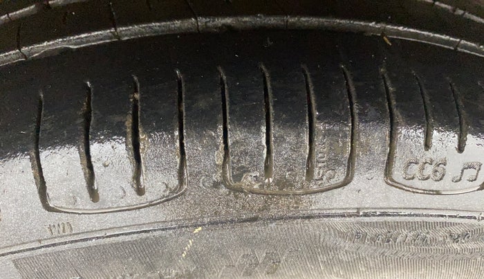 2016 Hyundai Grand i10 ASTA (O) AT 1.2 KAPPA VTVT, Petrol, Automatic, 87,759 km, Left Front Tyre Tread