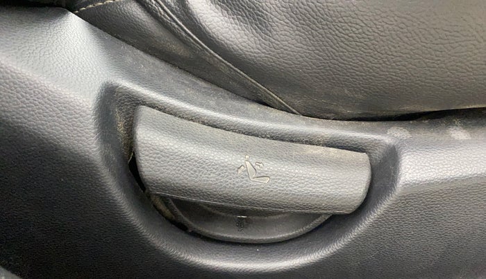 2016 Hyundai Grand i10 ASTA (O) AT 1.2 KAPPA VTVT, Petrol, Automatic, 87,759 km, Driver Side Adjustment Panel