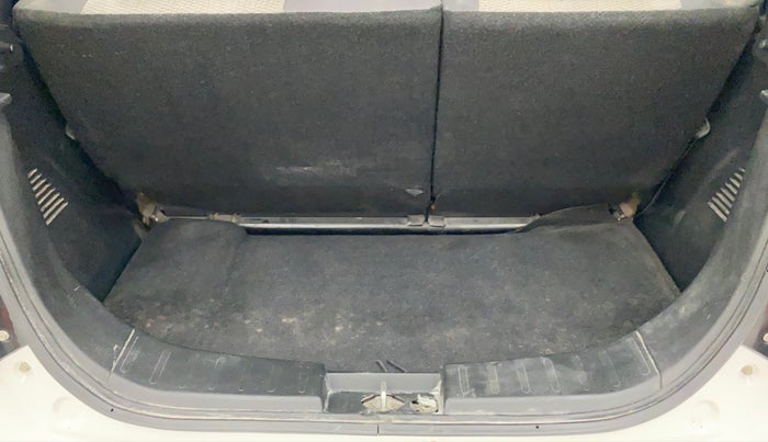 2013 Maruti Wagon R 1.0 LXI, Petrol, Manual, 25,232 km, Boot Inside