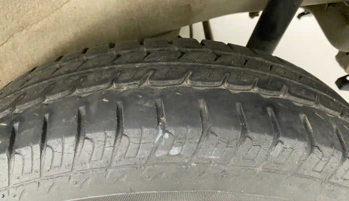 2013 Maruti Wagon R 1.0 LXI, Petrol, Manual, 25,232 km, Left Rear Tyre Tread