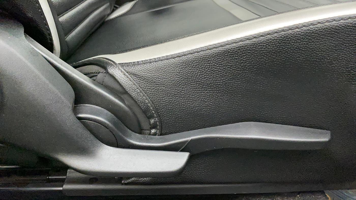 2019 Maruti Baleno ZETA PETROL 1.2, Petrol, Manual, 41,729 km, Driver Side Adjustment Panel