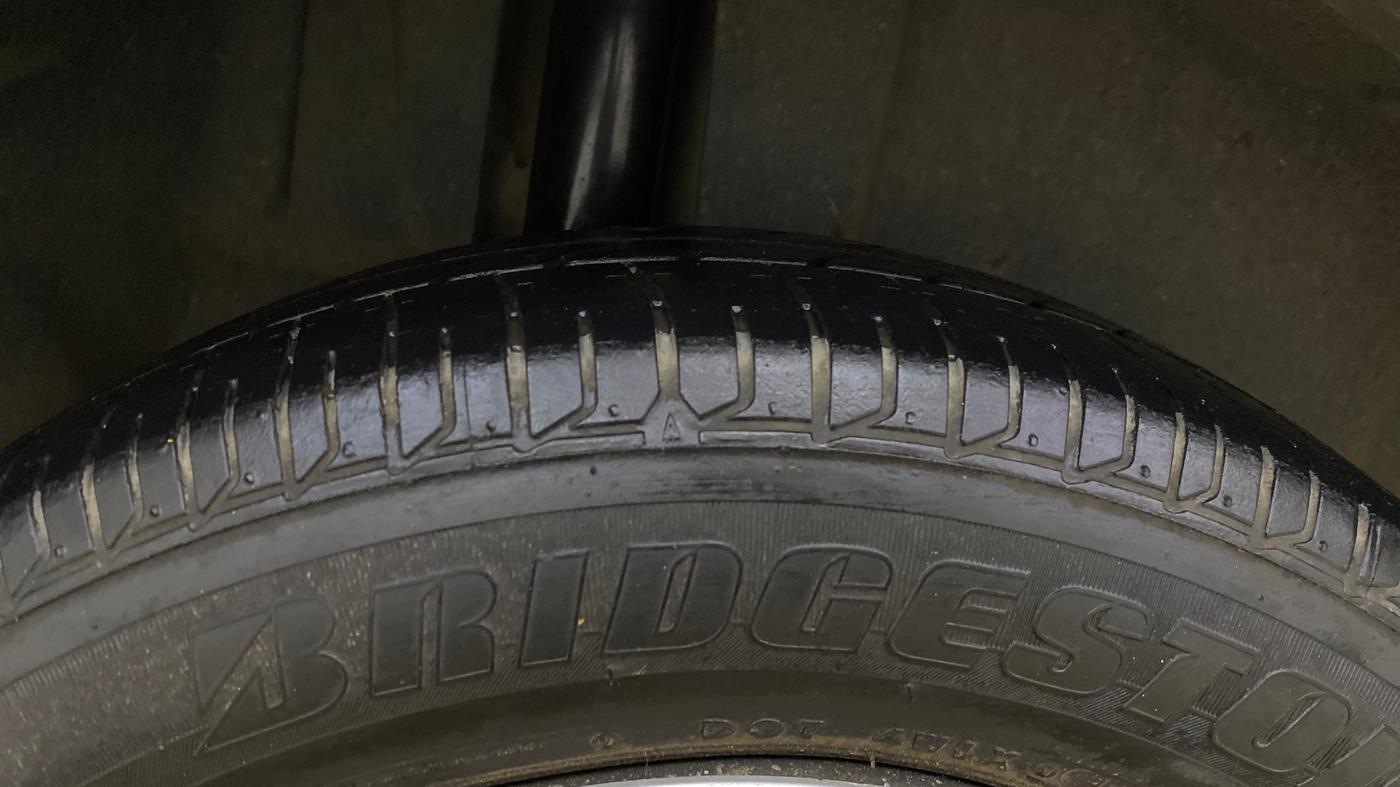2016 Maruti Ertiga VXI CNG, CNG, Manual, 82,011 km, Right Rear Tyre Tread