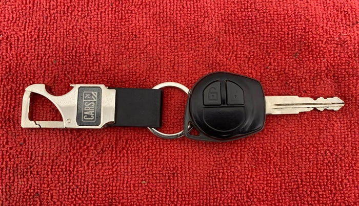 2016 Maruti Swift VXI OPT, Petrol, Manual, 30,028 km, Key Close Up