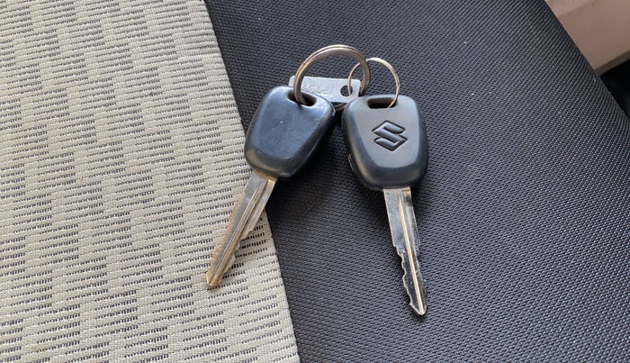 2021 Maruti Alto LXI, Petrol, Manual, 62,810 km, Key Close Up