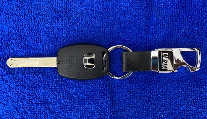 2016 Honda Amaze 1.2 SMT I VTEC, Petrol, Manual, 47,636 km, Key Close Up