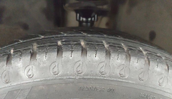 2020 Renault Kwid CLIMBER 1.0 (O), Petrol, Manual, 75,455 km, Right Front Tyre Tread