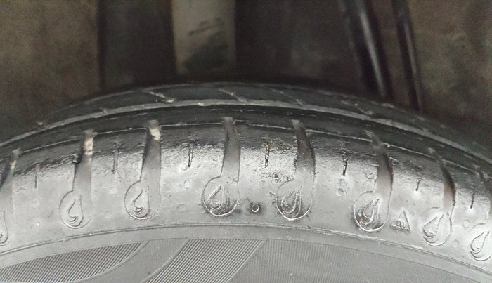 2020 Renault Kwid CLIMBER 1.0 (O), Petrol, Manual, 75,455 km, Right Rear Tyre Tread