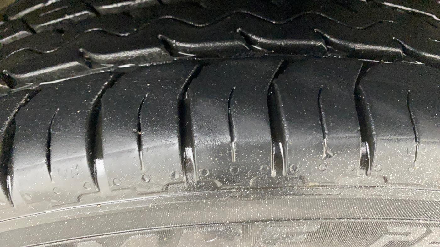 2018 Honda City 1.5L I-VTEC ZX CVT, CNG, Automatic, 1,12,070 km, Right Front Tyre Tread