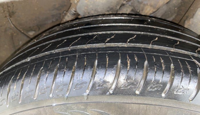 2019 Hyundai VENUE SX 1.0 (O) TURBO, Petrol, Manual, 50,872 km, Left Rear Tyre Tread