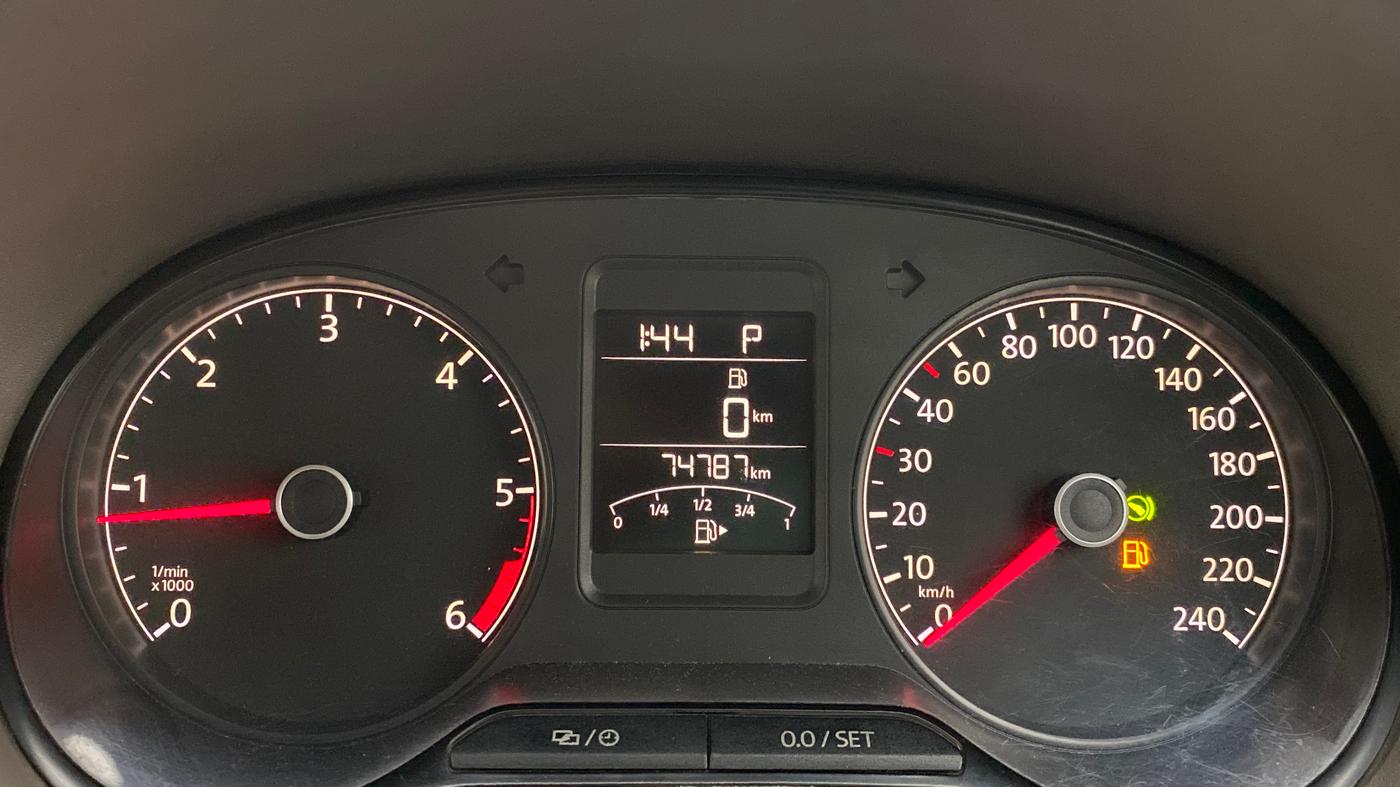 2015 Volkswagen Vento HIGHLINE TDI AT, Diesel, Automatic, 75,377 km, Odometer Image