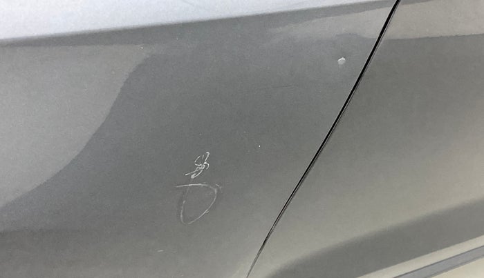 2015 Volkswagen Vento HIGHLINE TDI AT, Diesel, Automatic, 75,377 km, Left fender - Minor scratches