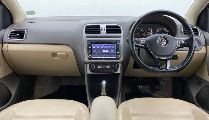 2015 Volkswagen Vento HIGHLINE TDI AT, Diesel, Automatic, 75,377 km, Dashboard