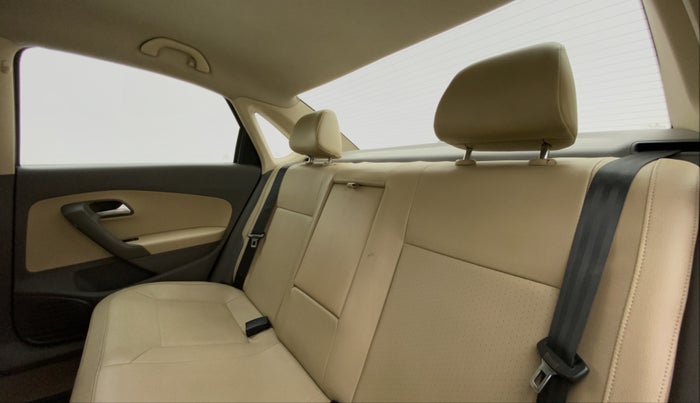 2015 Volkswagen Vento HIGHLINE TDI AT, Diesel, Automatic, 75,377 km, Right Side Rear Door Cabin