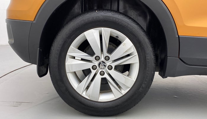 2021 Skoda KUSHAQ AMBITION 1.0 TSI AT, Petrol, Automatic, 4,410 km, Right Rear Wheel