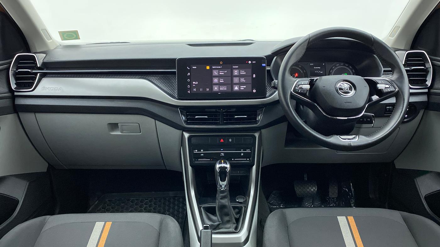 2021 Skoda KUSHAQ AMBITION 1.0 TSI AT, Petrol, Automatic, 4,410 km, Dashboard
