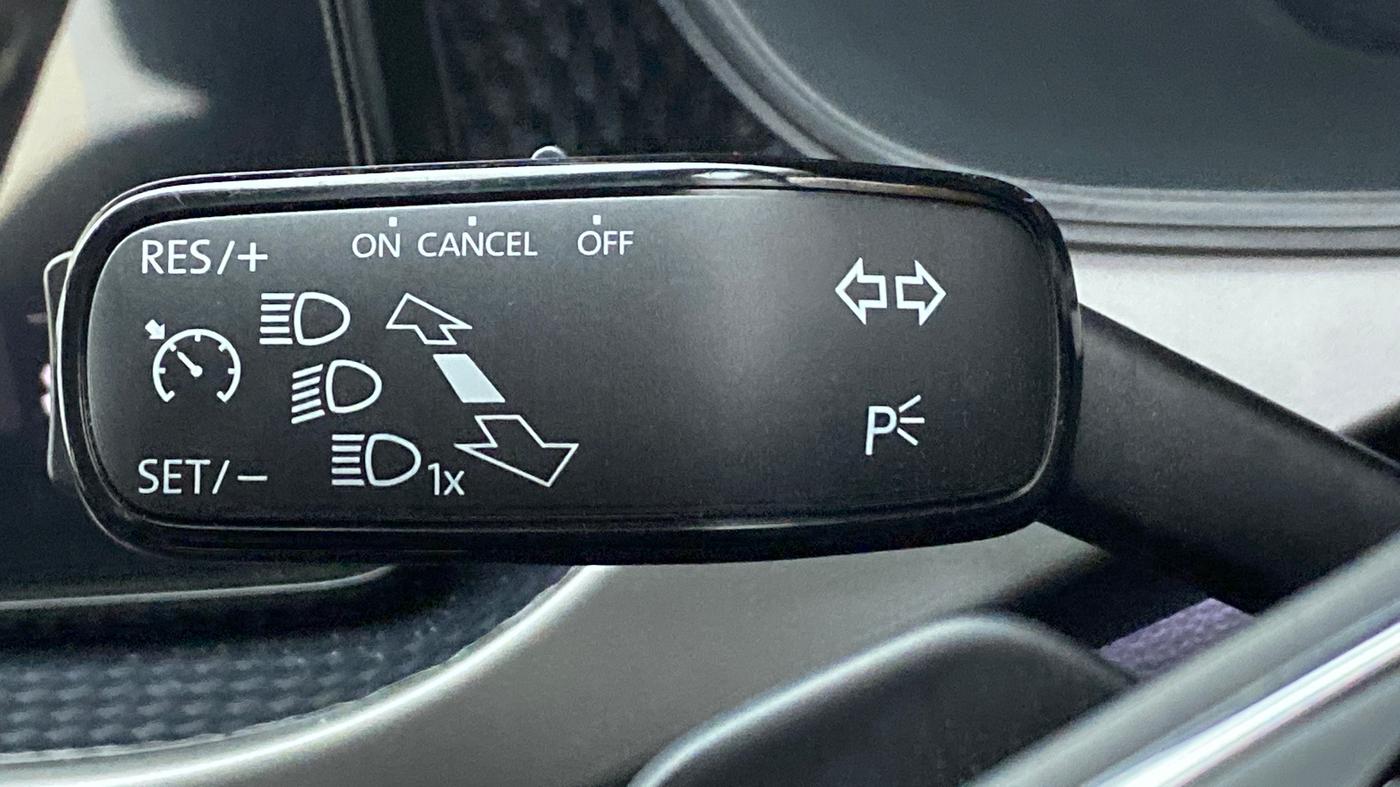 2021 Skoda KUSHAQ AMBITION 1.0 TSI AT, Petrol, Automatic, 4,410 km, Adaptive Cruise Control