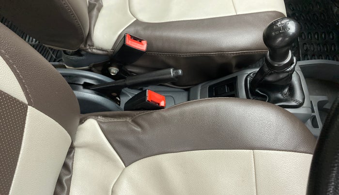 2016 Maruti Alto 800 LXI, Petrol, Manual, 72,784 km, Gear Lever