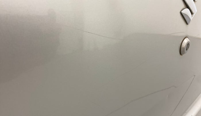 2016 Maruti Alto 800 LXI, Petrol, Manual, 72,784 km, Dicky (Boot door) - Minor scratches