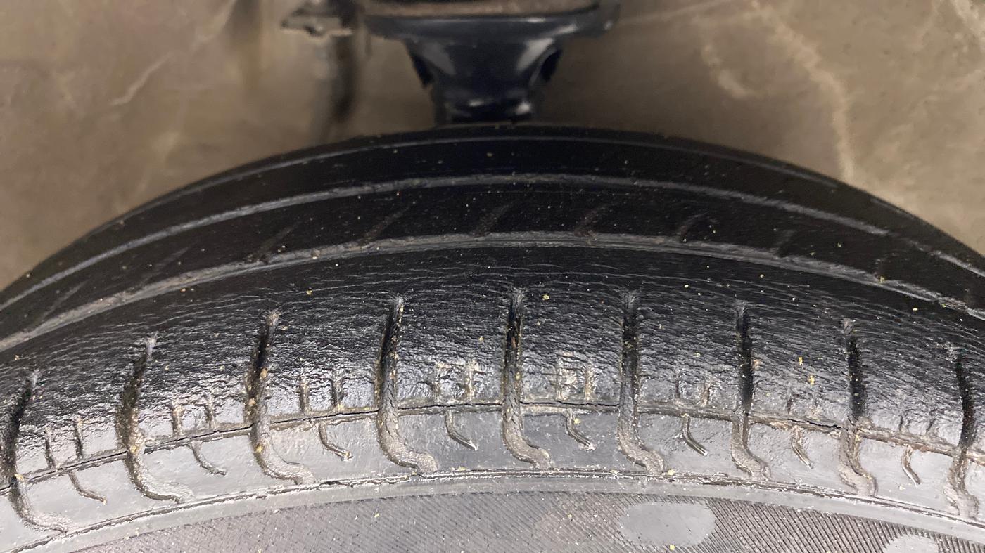 2016 Maruti Alto 800 LXI, Petrol, Manual, 72,784 km, Right Front Tyre Tread