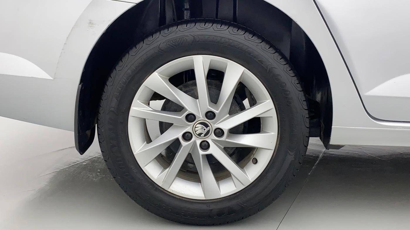 2022 Skoda SLAVIA AMBITION 1.0L TSI AT, Petrol, Automatic, 14,406 km, Right Rear Wheel