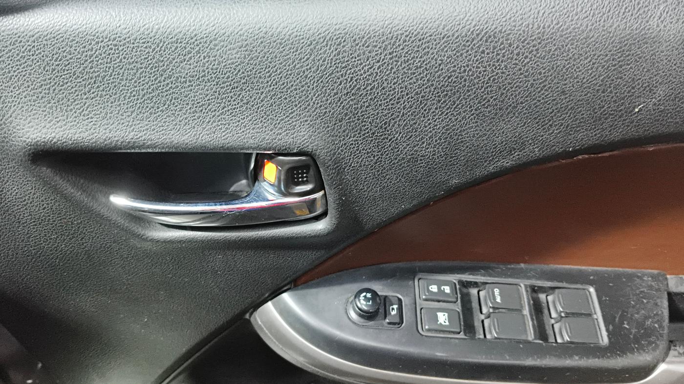 2021 Maruti Baleno ZETA PETROL 1.2, Petrol, Manual, 87,374 km, Driver Side Door Panels Control