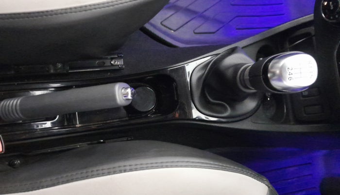 2020 Renault Duster RXZ 1.3 TURBO PETROL MT, Petrol, Manual, 34,950 km, Gear Lever