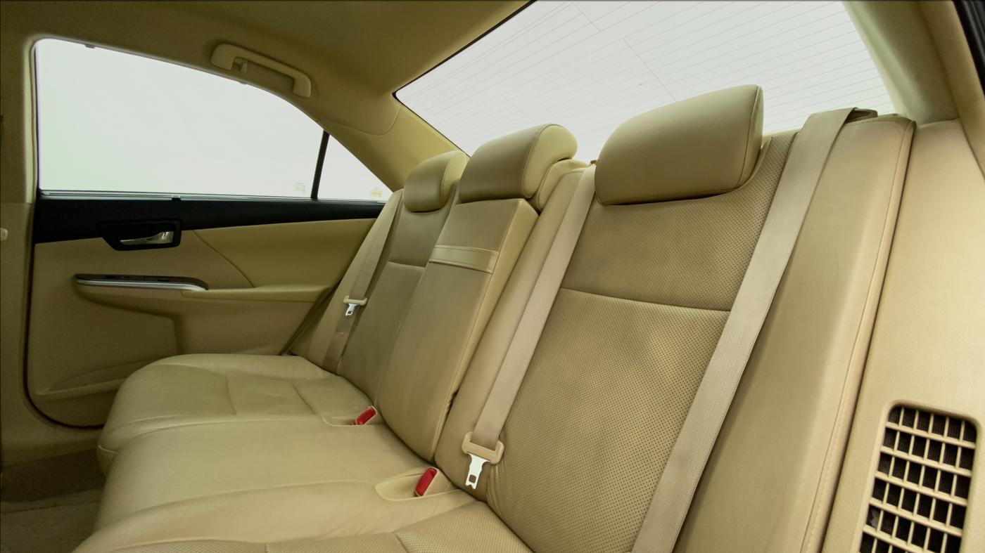 2016 Toyota Camry HYBRID, Hybrid, Automatic, 80,076 km, Right Side Rear Door Cabin