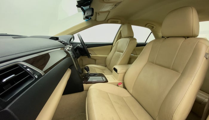 2016 Toyota Camry HYBRID, Hybrid, Automatic, 80,076 km, Right Side Front Door Cabin