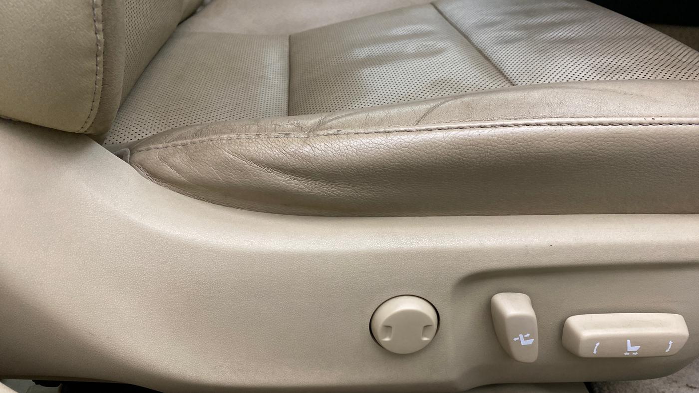 2016 Toyota Camry HYBRID, Hybrid, Automatic, 80,076 km, Driver Side Adjustment Panel