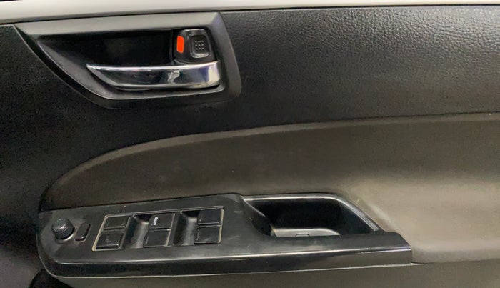 2017 Maruti Swift VXI O, CNG, Manual, 1,20,150 km, Driver Side Door Panels Control