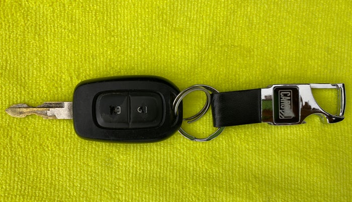 2018 Renault Kwid 1.0 RXT Opt, Petrol, Manual, 31,610 km, Key Close Up