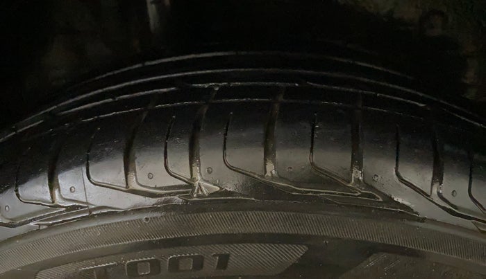 2018 Honda WR-V 1.2L I-VTEC VX MT, Petrol, Manual, 65,248 km, Right Rear Tyre Tread