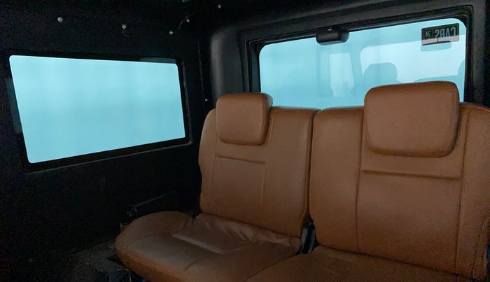 2018 Mahindra Thar CRDE 4X4 AC, Diesel, Manual, 53,447 km, Right Side Rear Door Cabin