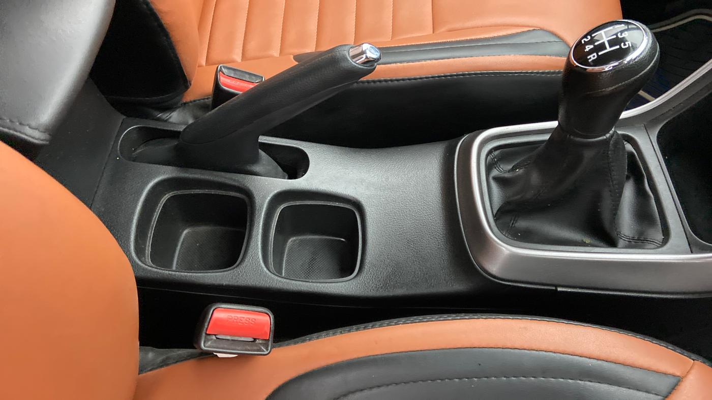 2019 Maruti S Cross DELTA SHVS, Diesel, Manual, 53,602 km, Gear Lever