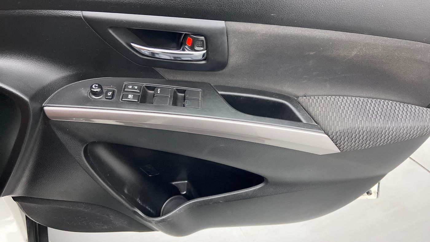 2019 Maruti S Cross DELTA SHVS, Diesel, Manual, 53,602 km, Driver Side Door Panels Control