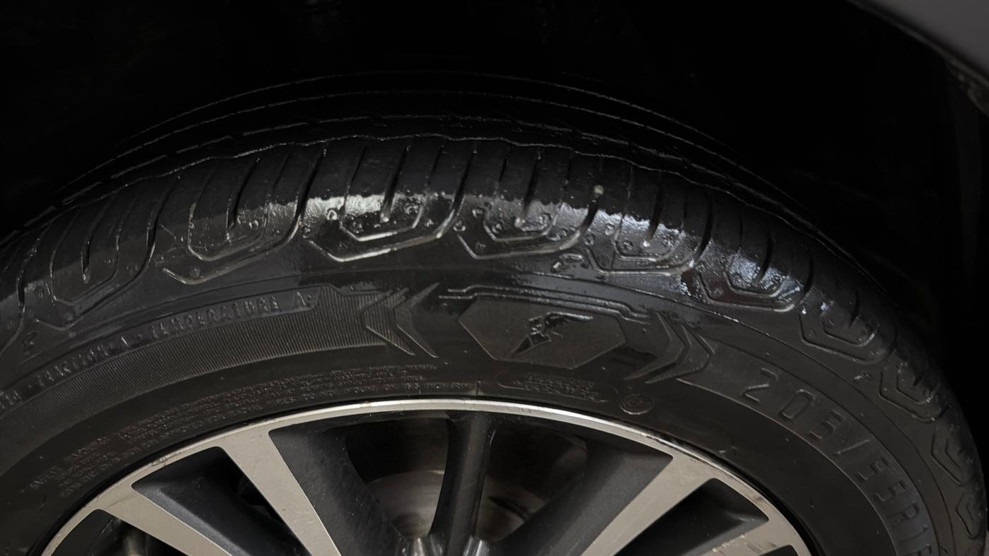 2018 Toyota Corolla Altis GL PETROL, Petrol, Manual, 78,594 km, Left Front Tyre Tread