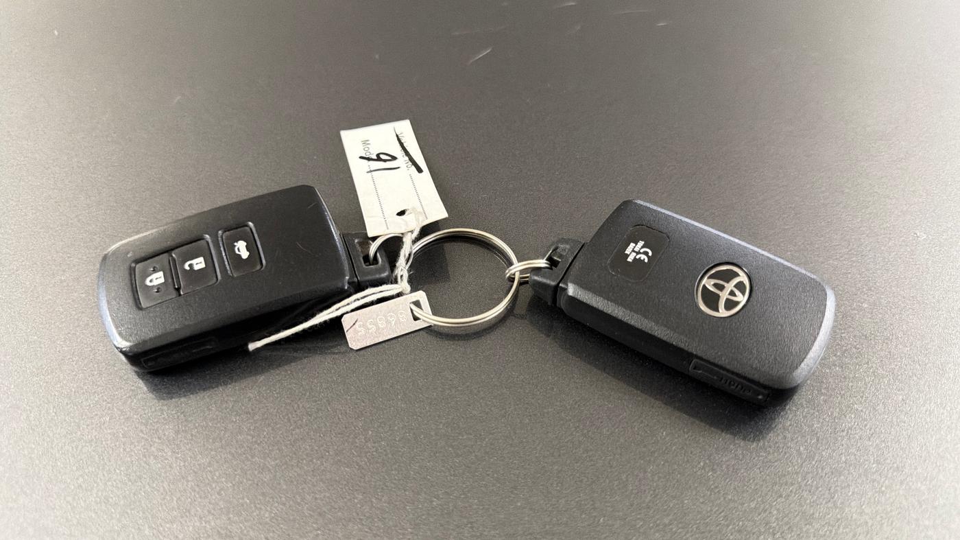 2018 Toyota Corolla Altis GL PETROL, Petrol, Manual, 78,594 km, Key Close Up