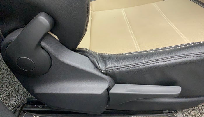 2022 Volkswagen VIRTUS HIGHLINE TSI 1.0 AT, Petrol, Automatic, 19,041 km, Driver Side Adjustment Panel