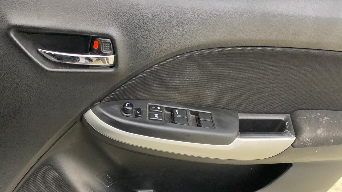 2017 Maruti Baleno DELTA CVT PETROL 1.2, Petrol, Automatic, 59,985 km, Driver Side Door Panels Control