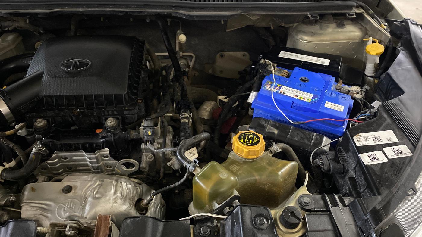 2022 Tata NEXON XZ PLUS PETROL KAZIRANGA, Petrol, Manual, 1,03,485 km, Engine View - Left