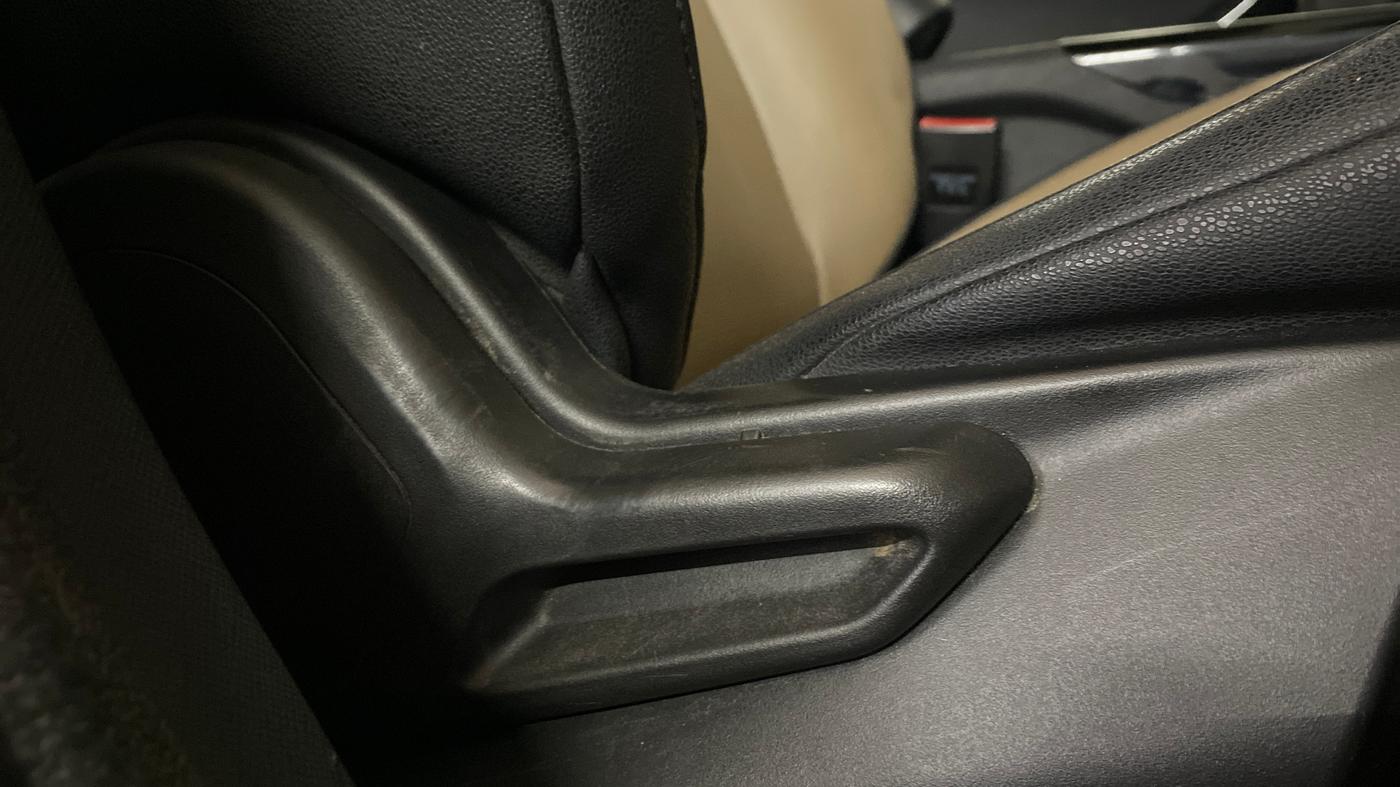 2022 Tata NEXON XZ PLUS PETROL KAZIRANGA, Petrol, Manual, 1,03,485 km, Driver Side Adjustment Panel