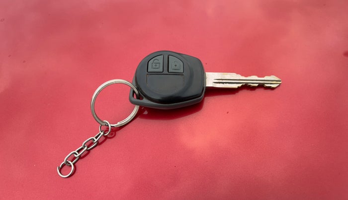 2017 Maruti Wagon R 1.0 VXI (O) AMT, Petrol, Automatic, 30,577 km, Key Close Up