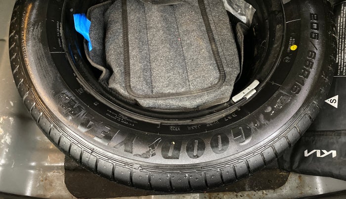 2023 KIA SELTOS HTX PETROL 1.5, Petrol, Manual, 42,332 km, Spare Tyre