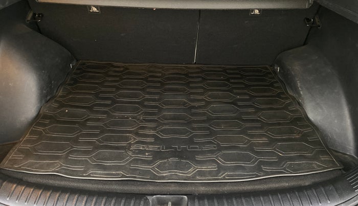 2023 KIA SELTOS HTX PETROL 1.5, Petrol, Manual, 42,332 km, Boot Inside