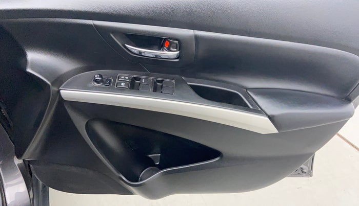 2017 Maruti S Cross ZETA 1.3, Diesel, Manual, 32,734 km, Driver Side Door Panels Controls