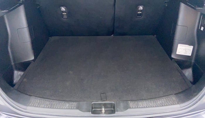 2017 Maruti S Cross ZETA 1.3, Diesel, Manual, 32,734 km, Boot Inside View