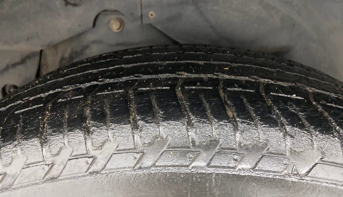 2019 Mahindra XUV500 W9, Diesel, Manual, 93,825 km, Right Rear Tyre Tread