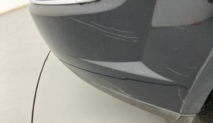 2019 Mahindra XUV500 W9, Diesel, Manual, 93,825 km, Front bumper - Minor scratches