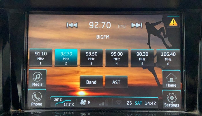 2019 Mahindra XUV500 W9, Diesel, Manual, 93,825 km, Touchscreen Infotainment System