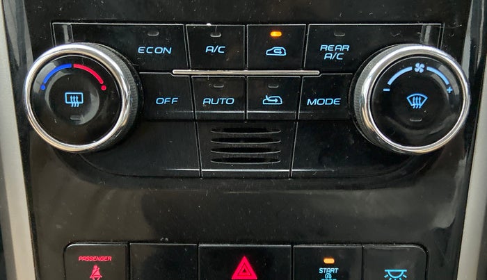 2019 Mahindra XUV500 W9, Diesel, Manual, 93,825 km, Automatic Climate Control